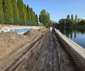 Tak zmieniają się bulwary nad Brdą. Trwa rewitalizacja nabrzeża w Bydgoszczy