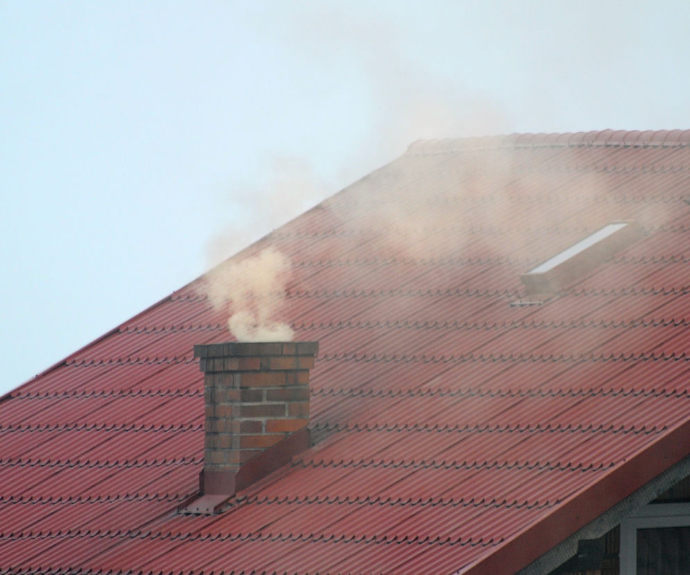 Smog na Dolnym Śląsku. Mieszkańcy Nowej Rudy „wypalają” 13 papierosów dziennie!
