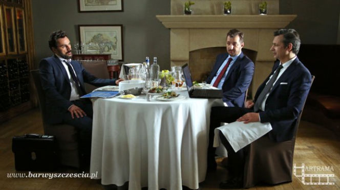 Barwy szczęścia. Piotr Walawski (Piotr Jankowski), Wadim (Vadim Affanassiev), Władimir (Paval Kryksunou)