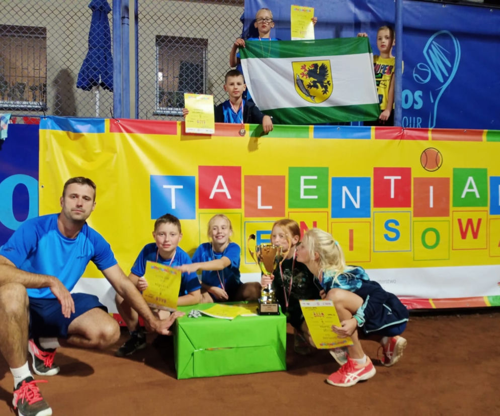 Szczecineccy tenisiści na podium