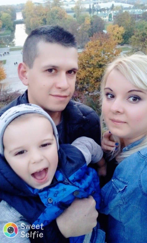 SKANDALICZNA INTERWENCJA POLICJANTÓW Z PRUSZKOWA! DZIECKO POSIKAŁO SIĘ W MAJTKI 