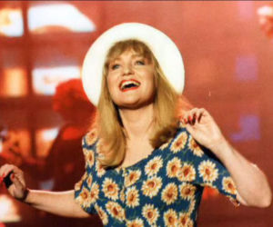  W latach 90. wraz z Markiem Kondratem nagrała hit Mydełko Fa. Tak dziś wygląda Marlena Drozdowska