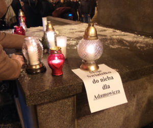 Wiec przeciwko przemocy i nienawiści w Toruniu