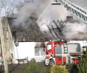 Przez pożar u sąsiadów stracili dom i cały dorobek życia