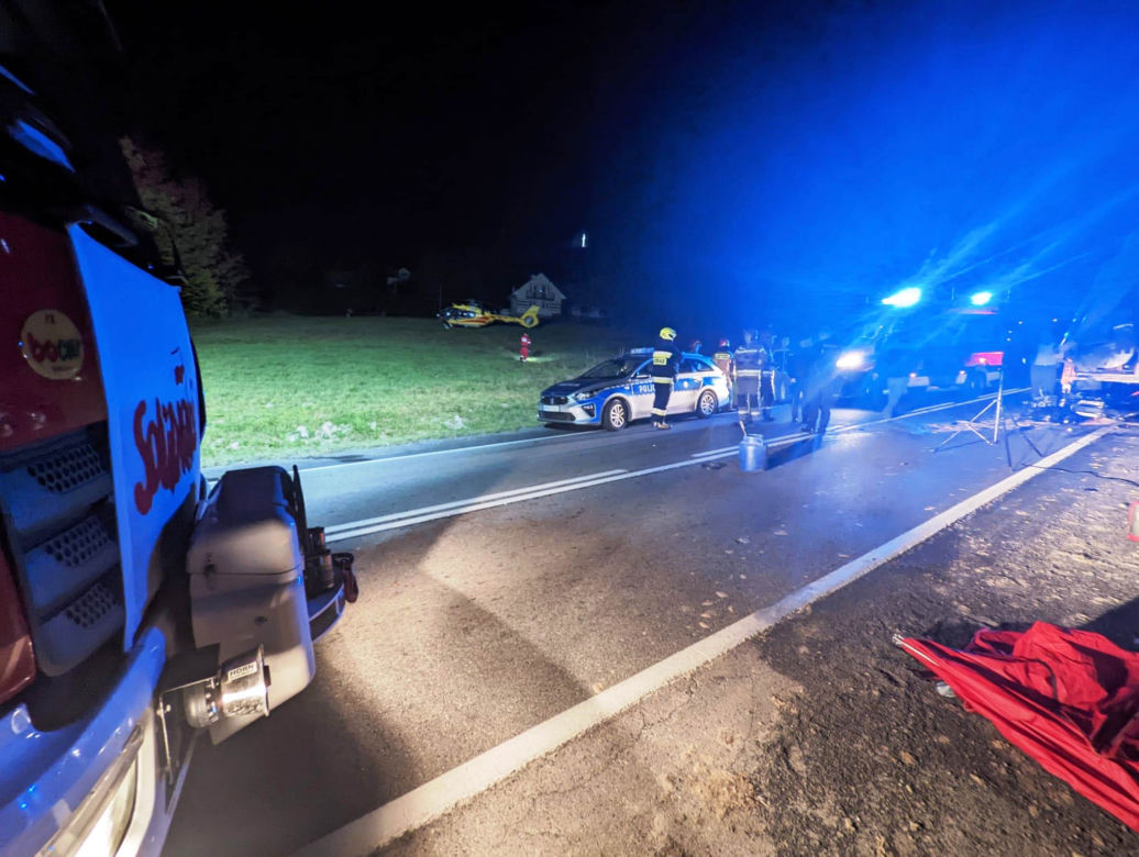 Cieniawa. Nie żyje młody motocyklista. Zderzył się czołowo z koparką