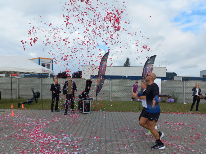 Trwa Ultramaraton Wsparcia i piknik rodzinny w Lesznie
