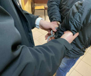 Brutalny atak na sąsiada. 53-latkowi grozi dożywocie za kratami