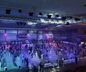 Czas pożegnać sezon na lodzie. Ostatnie dni na lodowisku Helena w Elblągu