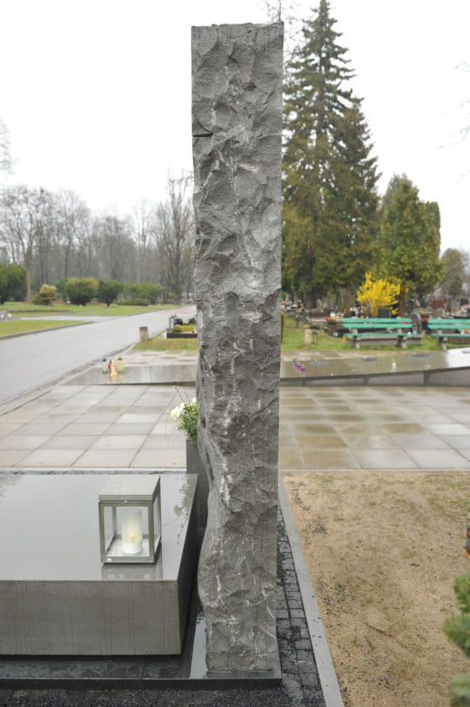 Tak wygląda grób Ludwika Dorna rok po śmierci