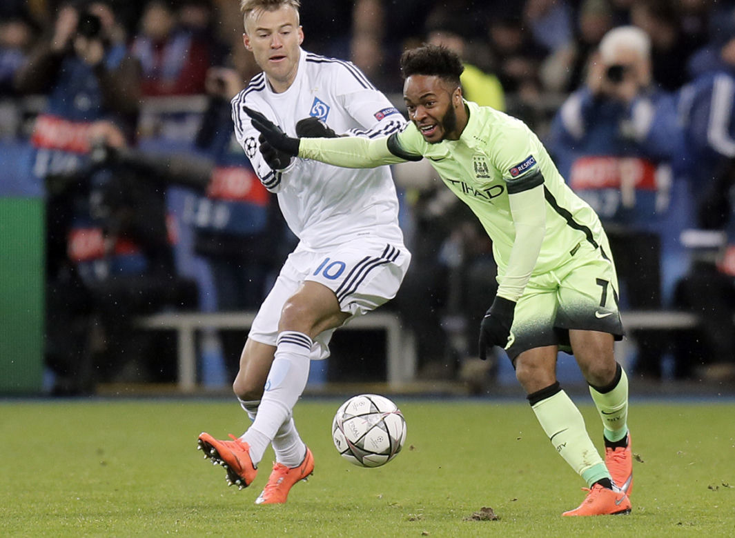 Piłkarze Manchesteru City i Manchesteru United