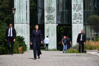 Marta Nawrocka oddała hołd uczestniczkom zrywu. Piękny gest w 82. rocznicę wybuchu Powstania Warszawskiego