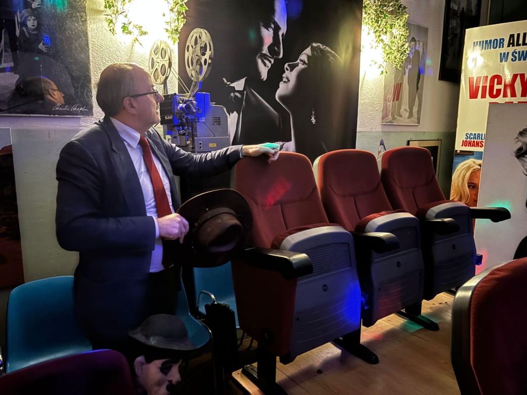 Sala kinowa w Zespole Szkół Akademickich 