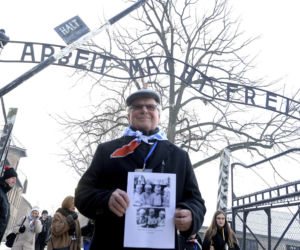 74. rocznica wyzwolenia niemieckiego nazistowskiego obozu koncentracyjnego i zaglady Auschwitz