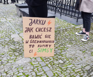 Idą lwice na ulice. Mieszkańcy Leszna znów protestują