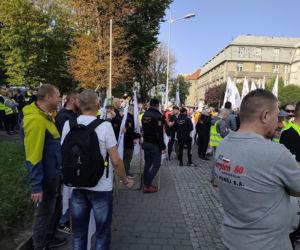 Górnicy protestują przeciw zwolnieniom