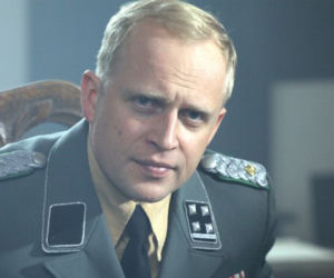 Czas honoru 7 sezon. Lars Rainer (Piotr Adamczyk)