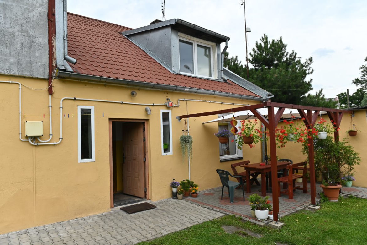 Podwójne zabójstwo w Nowym Stawie. Nie żyją kobiety w wieku 44 i 50 lat