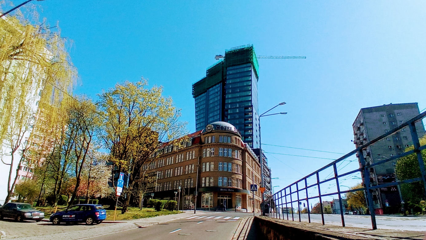 Budowa Hanza Tower - kwiecień 2020