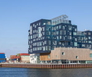 Szkło – bohater tła