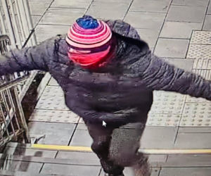 Zamaskowany 56-latek podpalił posterunek policji. Z zemsty