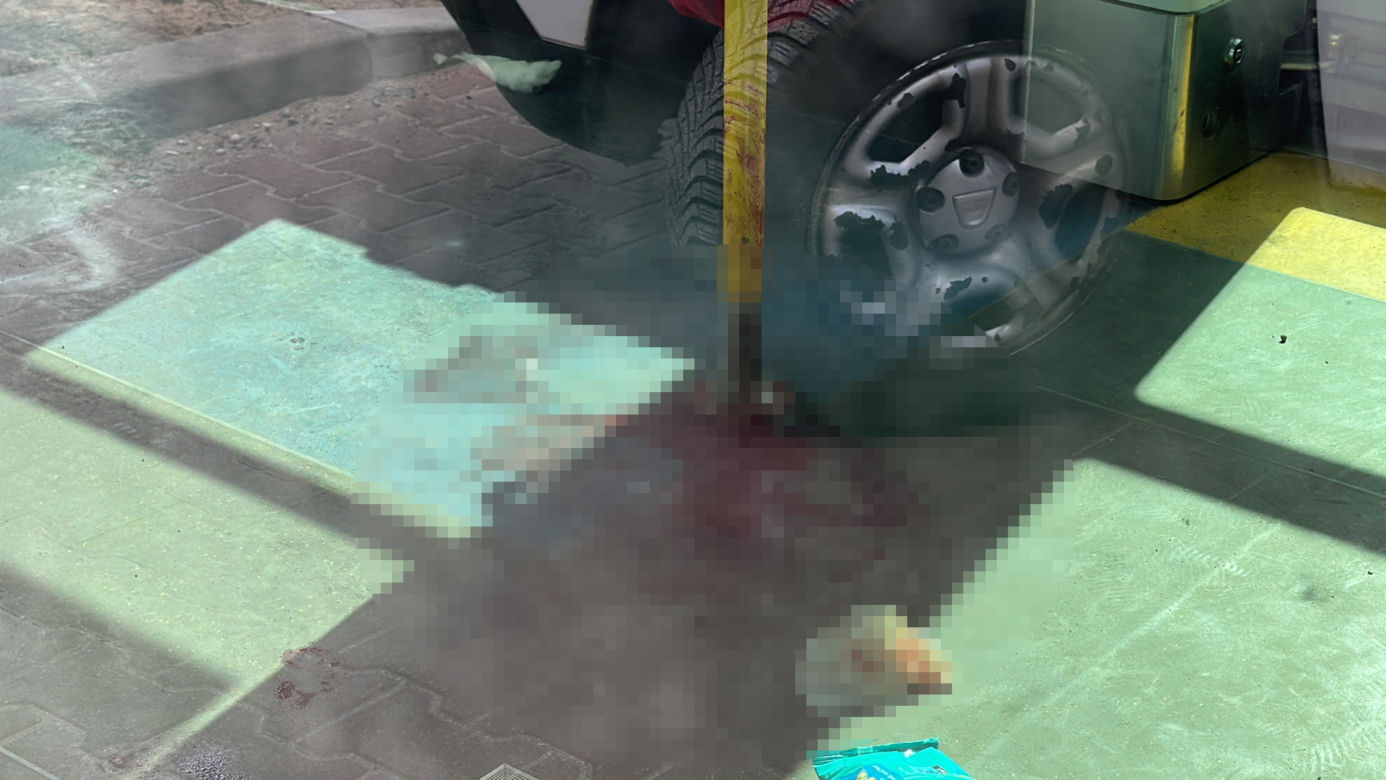 Zalana krwią pasażerka tramwaju. Makabryczny wypadek na warszawskiej Białołęce
