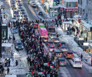 Tysiące ludzi protestują przeciwko działaniom ICE