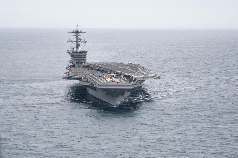 Kryzys na USS Abraham Lincoln. Dramat marynarzy, próby samobójcze i rekordowa misja w cieniu wojny