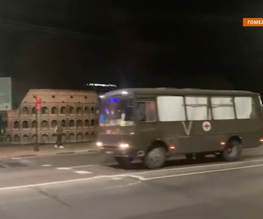Rosyjskie sanitarki z rannymi na Białorusi