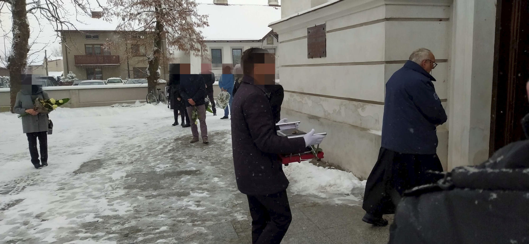 Pogrzeb zamordowanej komorniczki Ewy. Zabójca zadał jej 40 ciosów nożem
