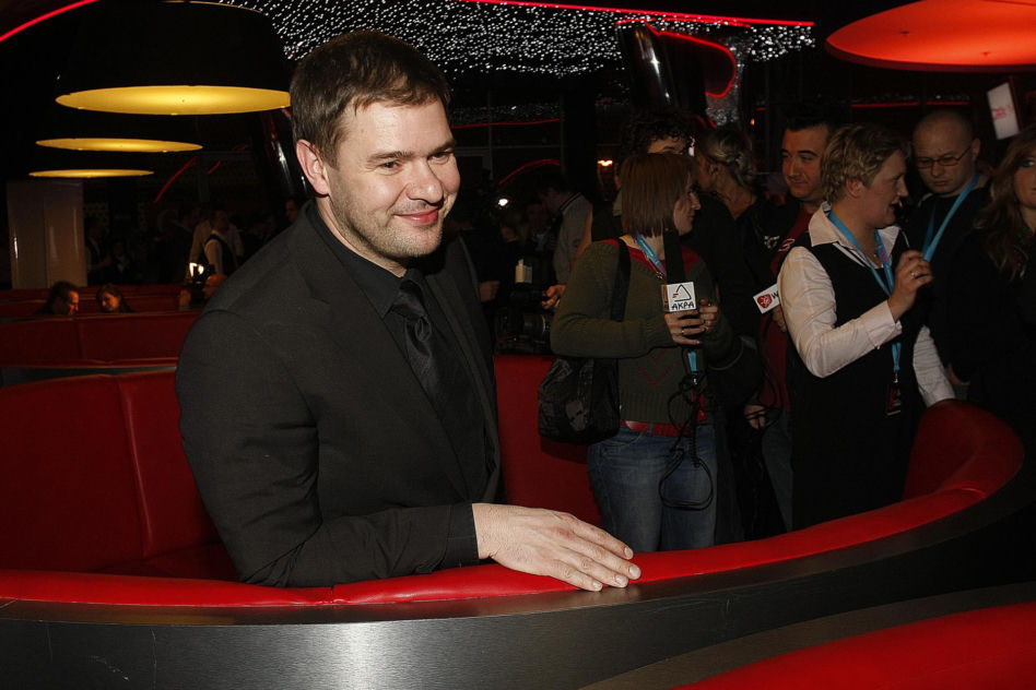 Tomasz Karolak na archiwalnych zdjęciach. Tak wyglądał na początku kariery