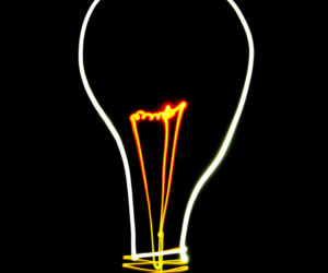 Lightpainting: Tak się maluje światłem latarki!