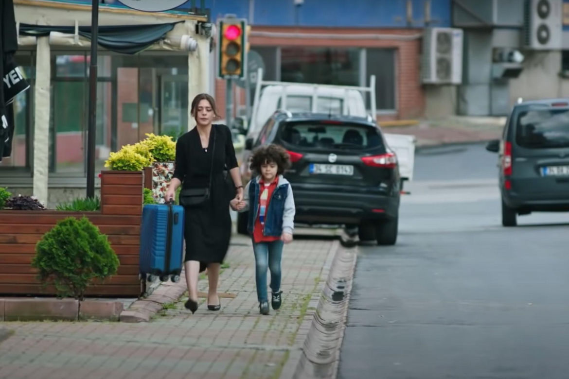 Koniec "Emanet". Dramatyczne sceny w finale 1. sezonu serialu "Dziedzictwo" 