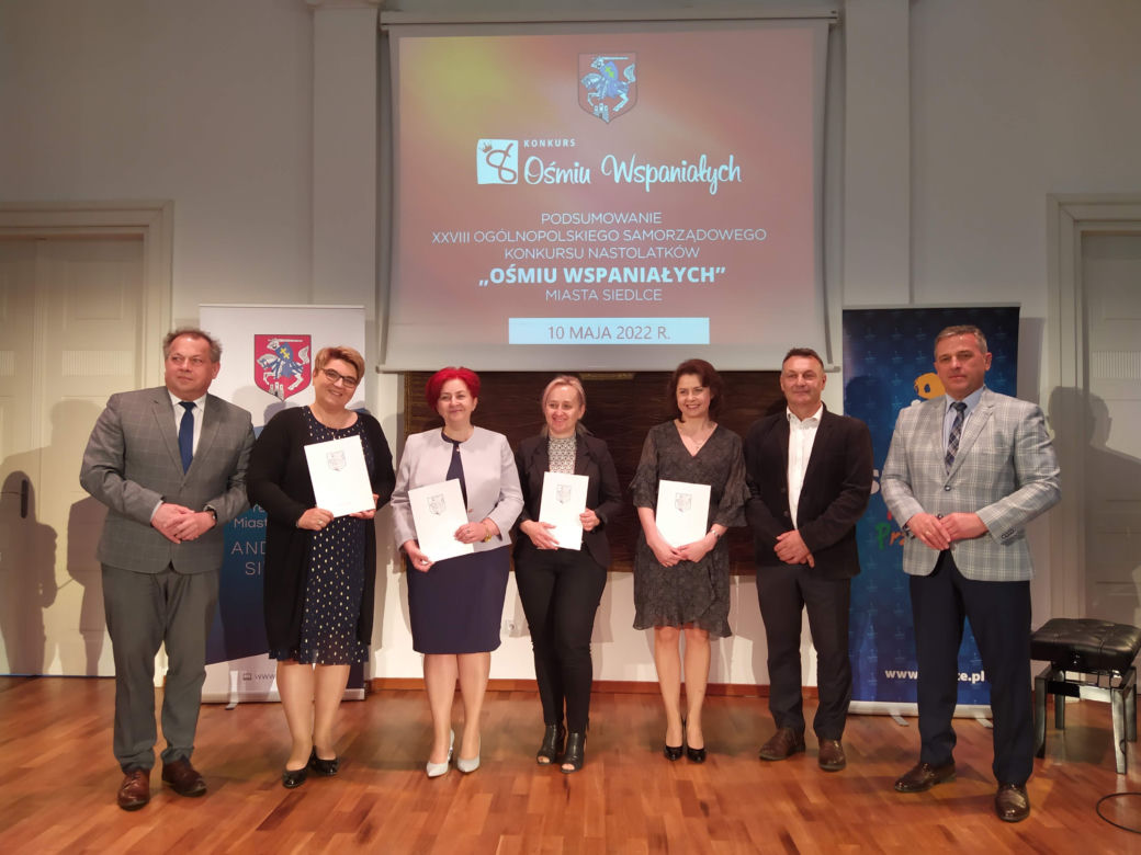 Laureaci i wyróżnieni w konkursie "Ośmiu Wspaniałych" w Siedlcach w 2022 roku - fotorelacja
