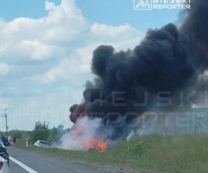 Wypadek na S7 spłonął samochód