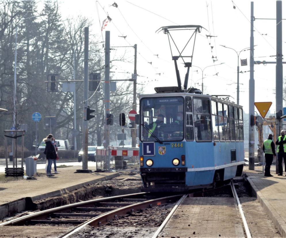 MPK Wrocław remontuje torowisko na ul. Kutnowskiej