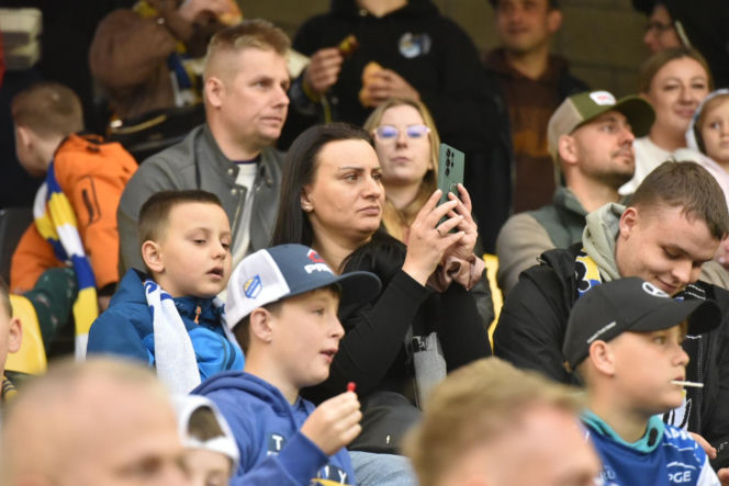 PRES Grupa Deweloperska Toruń - Fogo Unia Leszno, zdjęcia kibiców i zawodników z meczu 2. kolejki PGE Ekstraligi