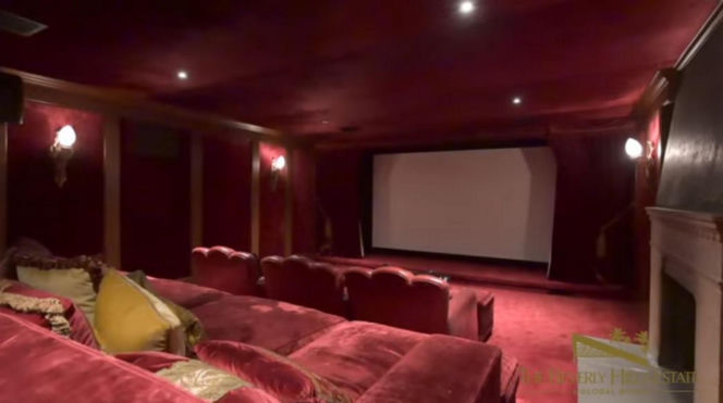 Słynna posiadłość Ozzy'ego Osbourne'a trafiła na sprzedaż! Gwiazdorski luksus za KOLOSALNĄ sumę!