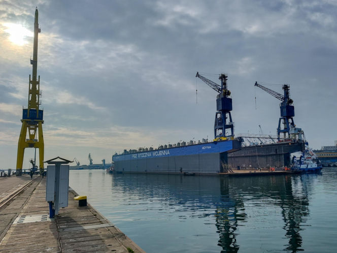 Dok pływający PGZ Stoczni Wojennej