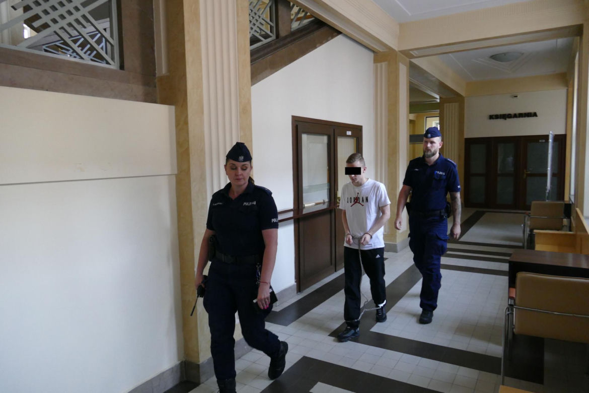 Chciał zabić brata, który sypiał z ich matką. „Poniosło chłopa. Nie mam żalu”