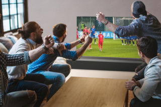 Nowy telewizor nie tylko na mundial – co warto wiedzieć przed kupnem nowego telewizora