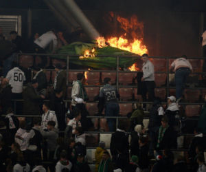 Płoną trybuny przez Łazienkowskiej 3