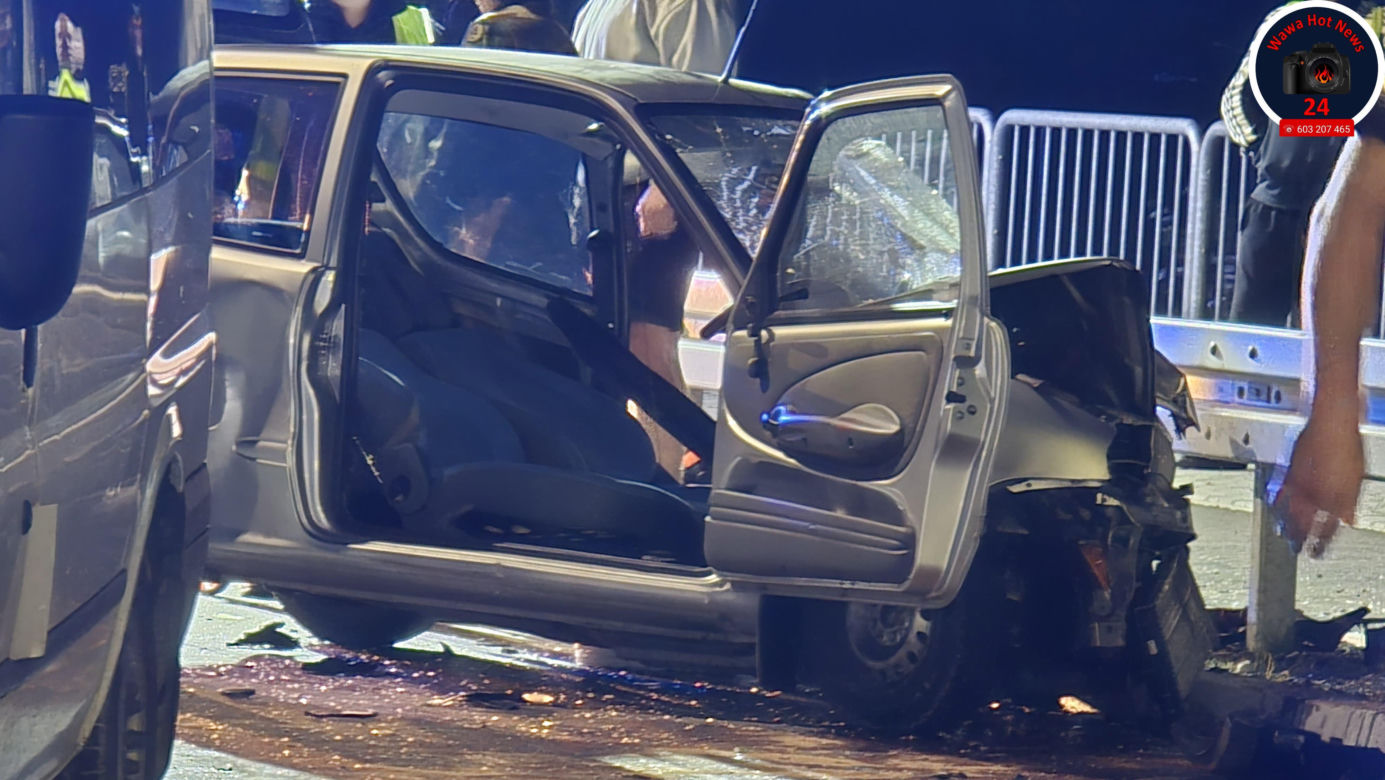 Tragiczny wypadek w Zakroczymiu: Czołowe zderzenie busa z fiatem! Kierowca zakleszczony