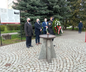 Grudziądz - Odsłoniętą pamiątkową tablicę 