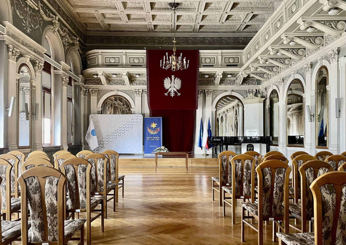 Budynek dawnej Kasy Oszczędności przy ulicy Wałowej w Tarnowie