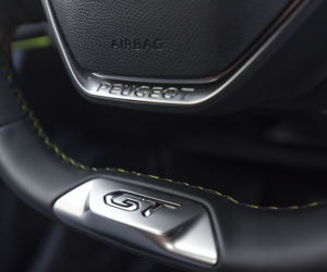 Peugeot e-2008 GT 136 KM