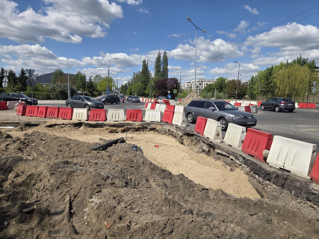 Tak się teraz jeździ na osiedlu Leśnym w Bydgoszczy. Nowa organizacja ruchu na ul. Sułkowskiego!