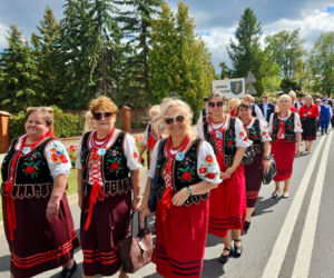 Dożynki 2026. Niezwykły korowód i wieńce pełne symboli. Powiat starachowicki podziękował za plony