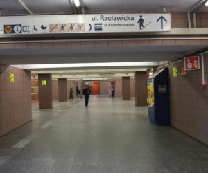 W metrze schronisz się podczas ataku