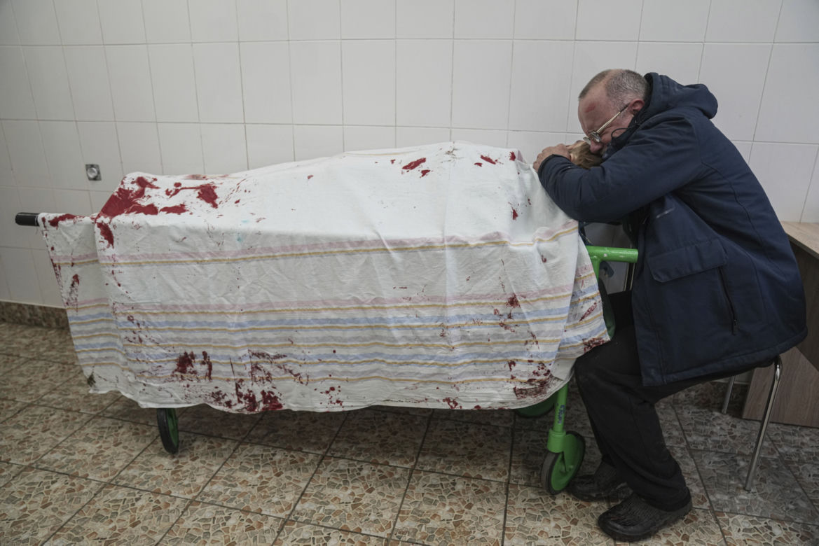 Marianna Wyszemirska uciekała przed nalotem na szpital. Teraz z jej ust płyną zaskakujące słowa
