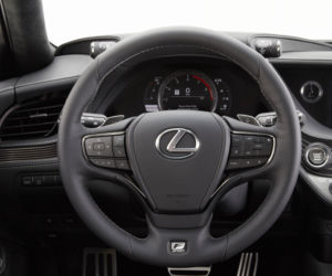 nowy Lexus LS500